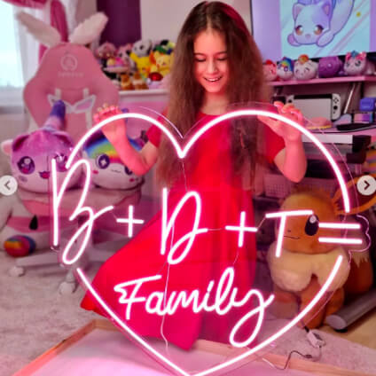 family neons signs for home